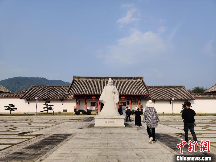 福建閩越王城博物館為仿漢建筑，步入其間，仿若穿越回西漢閩越國。　葉秋云 攝