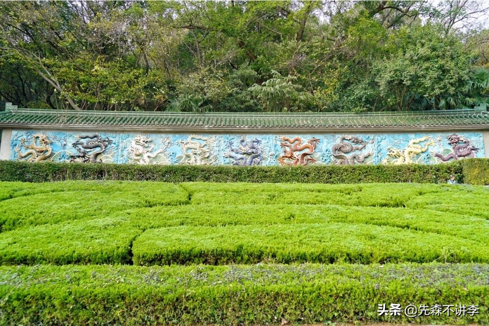 國內(nèi)有四座九龍壁，其中三座是傳世真品，而江蘇那座居然是高仿品
