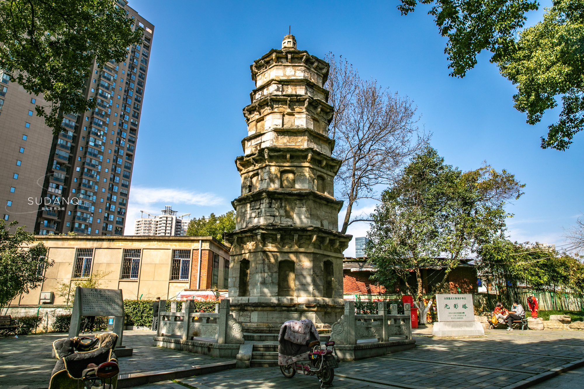 武漢這座古塔相傳是“鎮(zhèn)龍”之物、沒有影子，“江南龍脈”有玄機(jī)