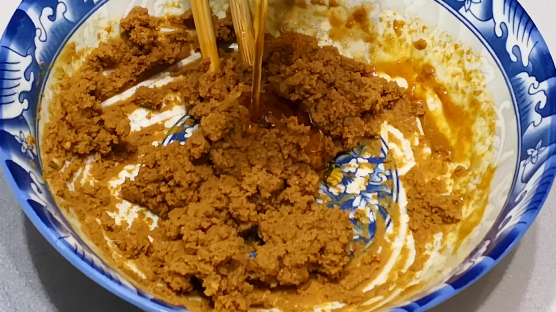 調(diào)芝麻醬時(shí)，牢記“2味料3竅門(mén)”，十幾年的配方，口感順滑又香濃
