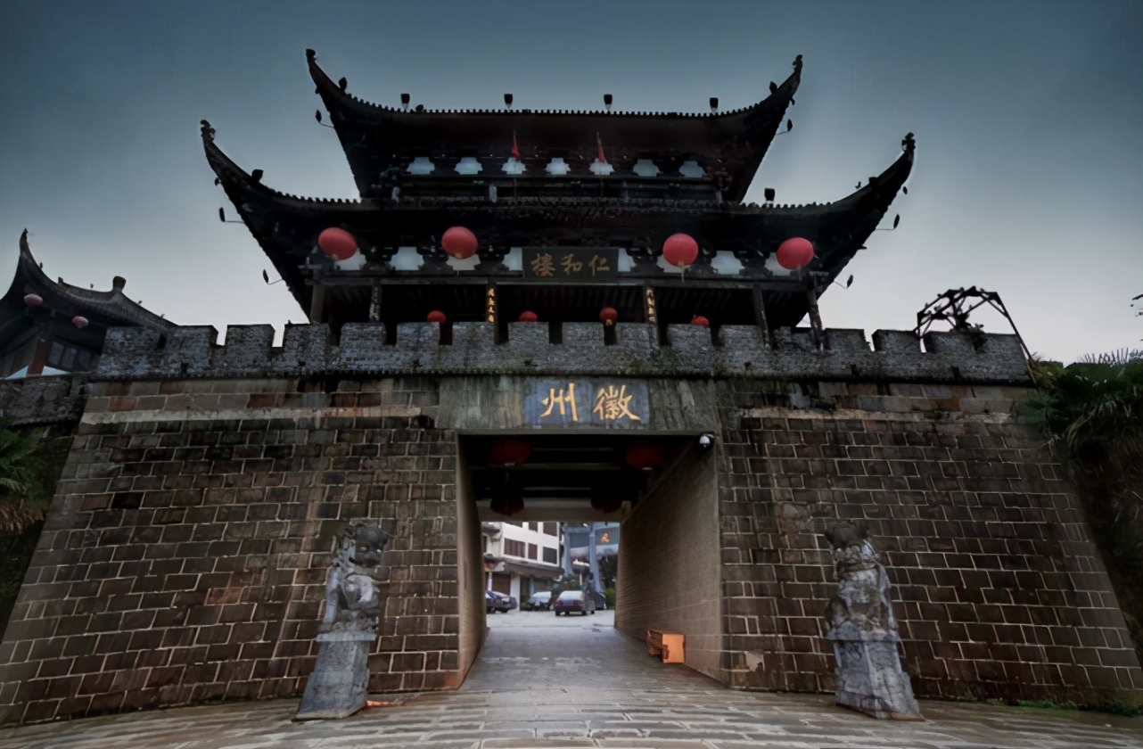 中國的四大古鎮(zhèn)與四大古城，你去過幾個？
