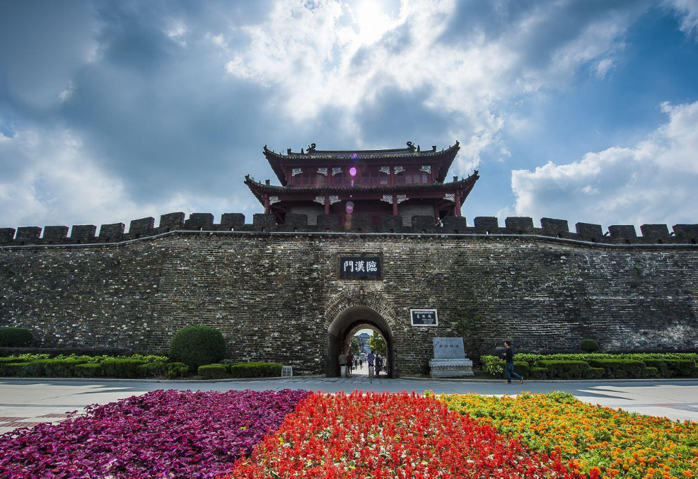 湖北冷門的千年古城，被譽(yù)為“華夏第一城池”，風(fēng)景不輸平遙古城